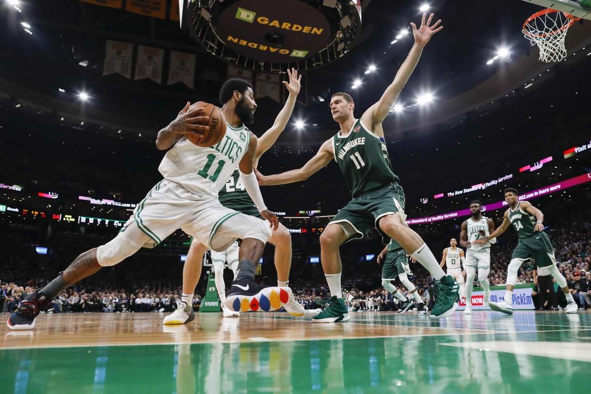Rất tự tin, Kyrie Irving tiếp tục phát biểu gây sốc sau màn ném gạch ở Game 4